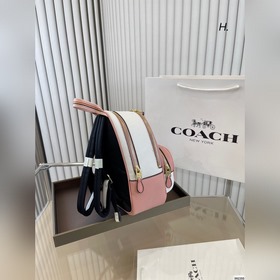 Рюкзак Coach сердечком Классика с ноткой моды С ней можно планиро