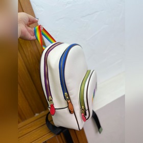 Рюкзак Coach Действительно прекрасна! Подходит для любого возраст