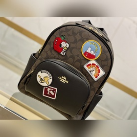 Рюкзак Coach Действительно прекрасна! Подходит для любого возраст
