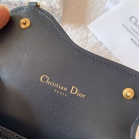 Седло Dior [цвет] Короткий кошелек с тремя складками, внешняя сто