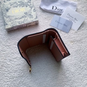 Седло Dior [цвет] Короткий кошелек с тремя складками, внешняя сто