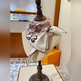 Dior Limited Edition Высококачественный шелковый платок с диагон