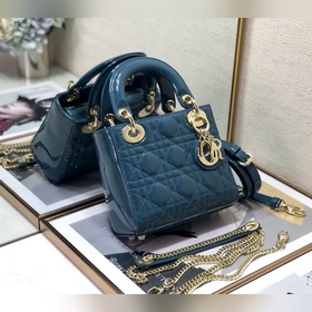 Dior Lady Dior Mini из лакированной кожи глубокого синего цвета с