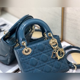Dior Lady Dior Mini из лакированной кожи глубокого синего цвета с