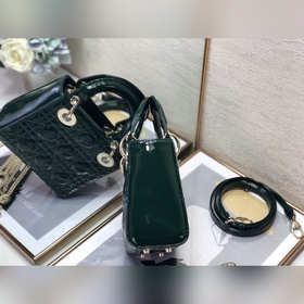 Dior Lady Dior Mini с тремя секциямиз темно-зеленой кожи золотой 