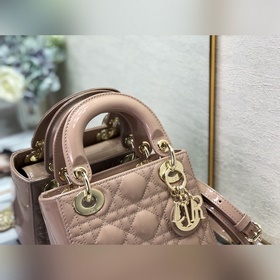 Dior Lady Dior Mini с тремя перемычкамиз красной кожи золотой пря