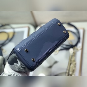 Dior Lady Dior Mini из трехслойной кожи цвета денима с золотыми з