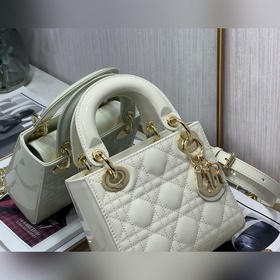 Dior с тремя белыми лаковыми пряжками золотыми застежками &nb