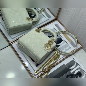 Dior с тремя белыми лаковыми пряжками золотыми застежками &nb