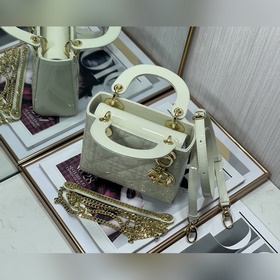 Dior с тремя белыми лаковыми пряжками золотыми застежками &nb