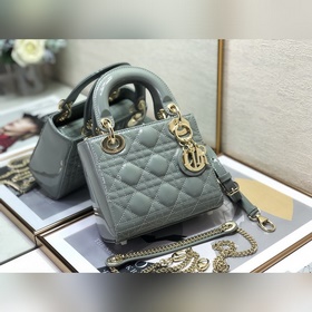 Dior Lady Dior Mini из кожи с трехцветной отделкой и золотыми зас