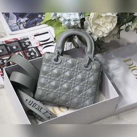 Dior 【Lady &nbsp;D.ior &nbsp; 4-секционная серия с ромбов