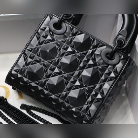 Lady &nbsp;Dior &nbsp; Mini17cm Модель M6003 черный Эта с