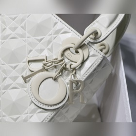 Lady &nbsp;Dior &nbsp; Mini17cm Модель M6003 белый &n