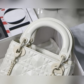 Lady &nbsp;Dior &nbsp; Mini17cm Модель M6003 белый &n
