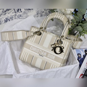 Dior Полоски, абрикосовый с легким золотистым оттенком Серия Lady