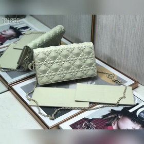 Dior Классическая модель с бриллиантовой огранкой, три в одном, р