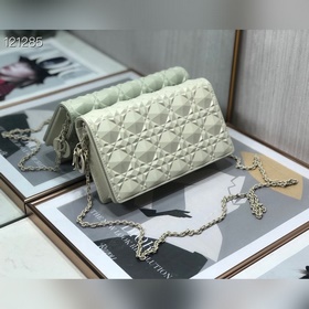 Dior Классическая модель с бриллиантовой огранкой, три в одном, р