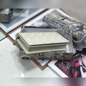 Dior Классическая модель с бриллиантовой огранкой, три в одном, р