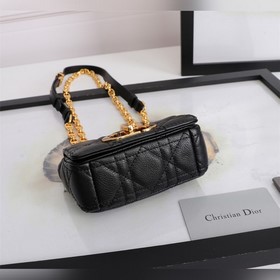 Lady 9240 caro сверхмини-сумка черного цвета  Эта сумка Dior Car