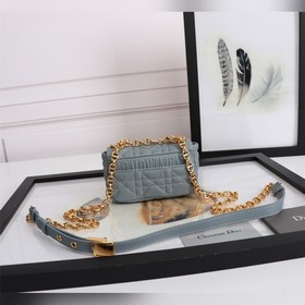 Dior Lady 9240 Caro, сверхминиатюрная сумка небесно-голубого цвет