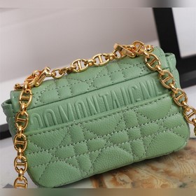 Lady 9240 caro сверхминиатюрная сумка мятно-зеленого цвета  Эта 