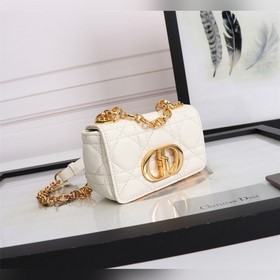 Lady 9240 caro сверхмини белый Эта сумка Dior Caro сочетает в се