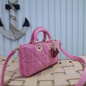 Dior (Lady D-Joy)  Ярко-розовая джинсовая сумка с крупной плетен