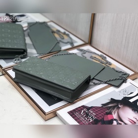 Dior Классическая модель с бриллиантовой огранкой, три в одном, р