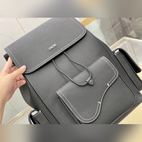 Dior Черный рюкзак Очень удобная в носке сумка без коробки Размер