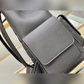 Dior Черный рюкзак Очень удобная в носке сумка без коробки Размер