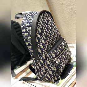 Dior (маленький) рюкзак Oblique Рюкзак Oblique может служить в ка
