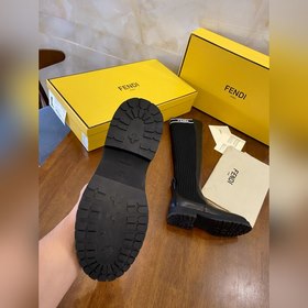 Осенне-зимняя коллекция FENDI... Просто великолепна! Ботинки до к