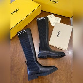Осенне-зимняя коллекция FENDI... Просто великолепна! Ботинки до к