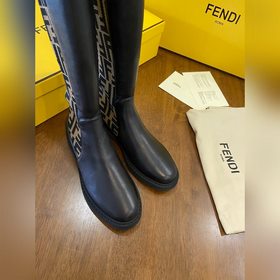 Осенне-зимняя коллекция FENDI... Просто великолепна! Ботинки до к