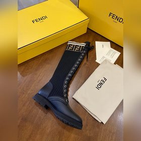 Осенне-зимняя коллекция FENDI... Просто великолепна! Ботинки до к
