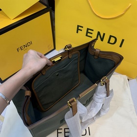 FENDI Холщовая сумка-тоут Вышивка выполнена в соответствии с ори