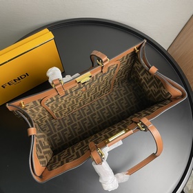 Верхний слой кожи быка FENDI Новейшая сумка-тоут Peekaboo X-Tote