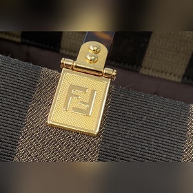 FENDI Новая сумка для покупок Знаковый вышитый логотип F и высок