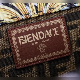 Fendi FF Тоут, универсальная сумка С длинным плечевым ремнем для 