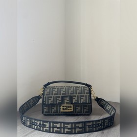 FENDI Средний размер Новая сумка Baguette из импортного денир-дж