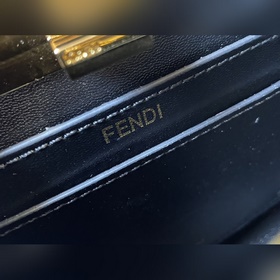 FENDI Peekalboo Petitef. Серия Macaron В популярной серии Peekabo