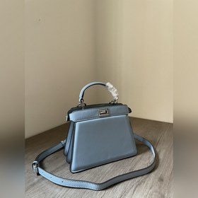 FENDI Peekalboo Petitef. Серия Macaron В популярной серии Peekabo