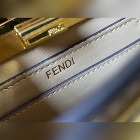 FENDI Peekalboo Petitef. Серия Macaron В популярной серии Peekabo