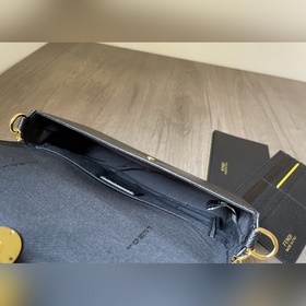 FENDI Новый комплект из трех предметов： маленький кошелек, мален