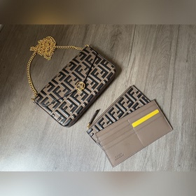 FENDI Новый комплект из трех предметов： маленький кошелек, мален