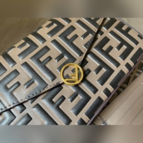 FENDI Новый комплект из трех предметов： маленький кошелек, мален