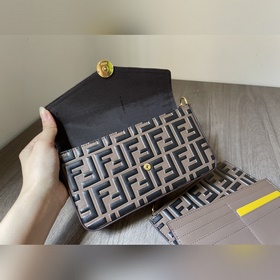 FENDI Новый комплект из трех предметов： маленький кошелек, мален