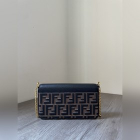 FENDI Новый комплект из трех предметов： маленький кошелек, мален