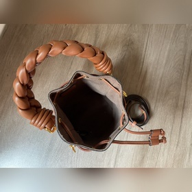 FENDI Mon Tresor маленькая сумка-бакет С вышитым рельефным узоро